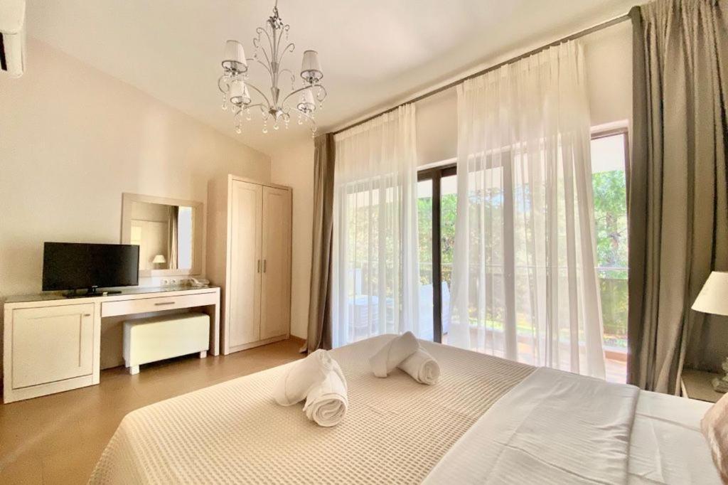 Greek Pride Cronwell Rahoni Hotel (Adults Only) Nea Skioni Esterno foto