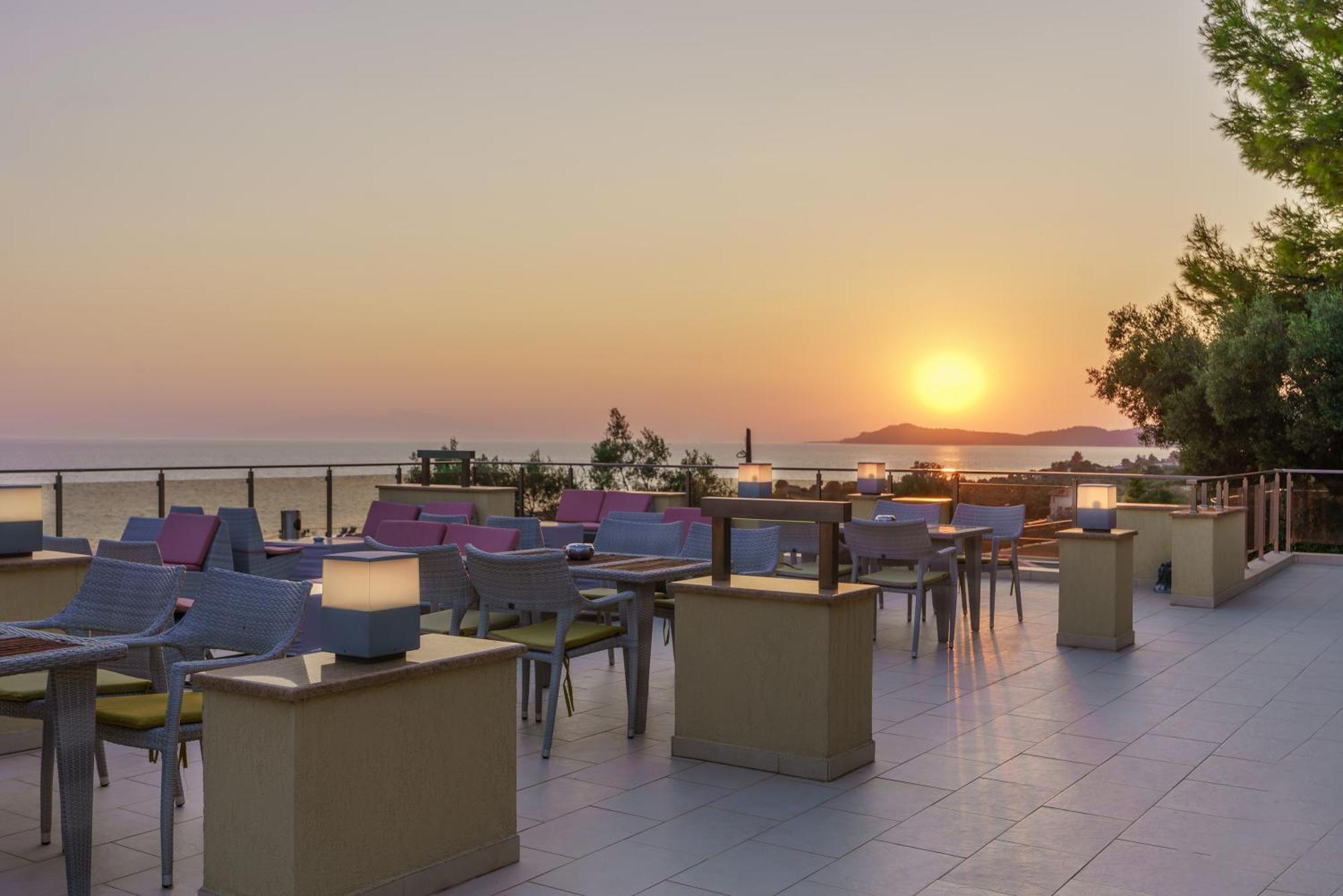 Greek Pride Cronwell Rahoni Hotel (Adults Only) Nea Skioni Esterno foto